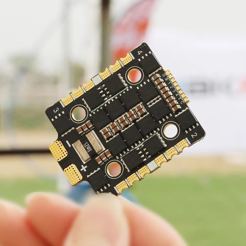 ชุดควบคุมการบินระยะไกล Speedyb - F405 Flight Controller บทวิจารณ์และราคา